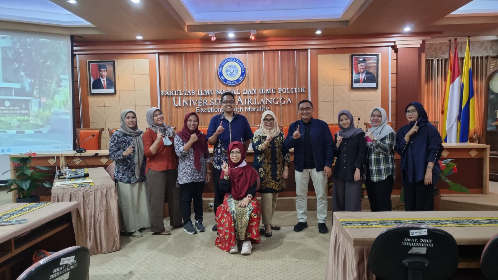 Disabilitas cerebral palsy unair lulus magister kebijakan publik