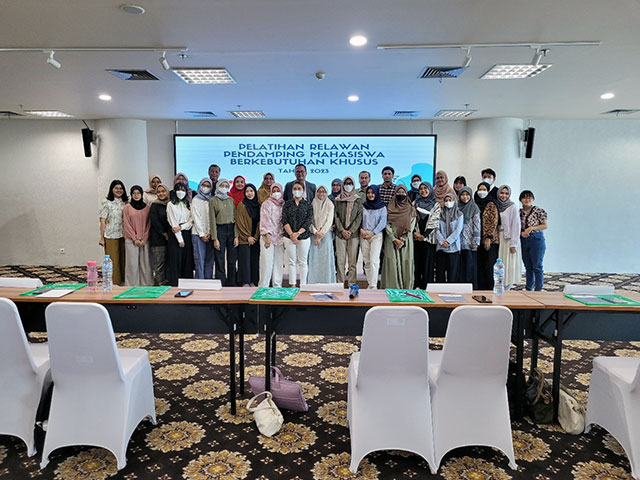 Peserta pembekalan relawan pendamping mahasiswa berkebutuhan khusus tahun 2023